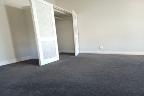 Photo of property in 106 Brougham Street, Mount Victoria, Wellington, 6011