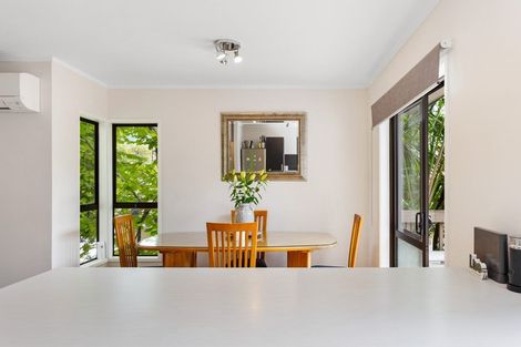 Photo of property in 1/71 Oaktree Avenue, Browns Bay, Auckland, 0630
