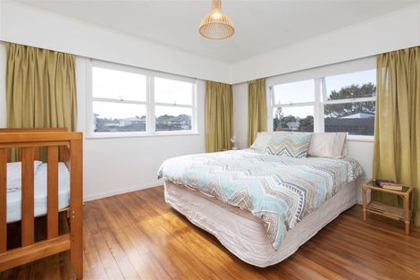 Photo of property in 39a Portadown Avenue, Pakuranga Heights, Auckland, 2010