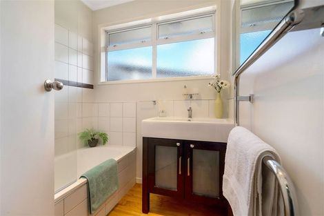 Photo of property in 26 Bodi Place, Te Atatu South, Auckland, 0610