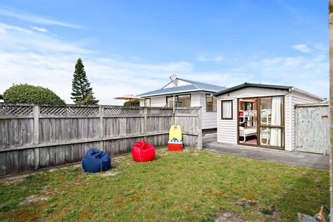 Photo of property in 11 Kitty Frazer Lane, Omaha, 0986