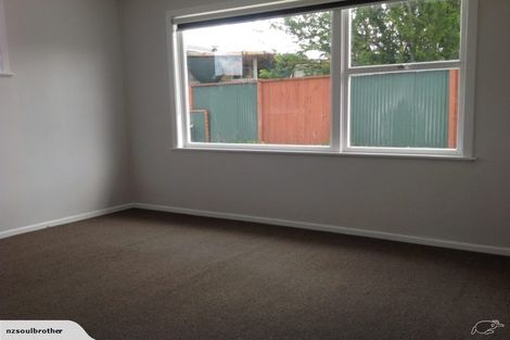 Photo of property in 26 Eskdale Road, Birkdale, Auckland, 0626