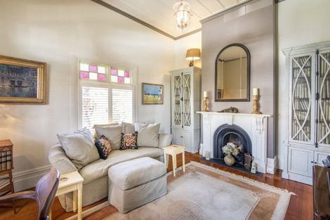 Photo of property in 11 Rattray Street, Devonport, Auckland, 0624