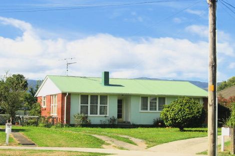 Photo of property in 12 Kea Grove, Elderslea, Upper Hutt, 5018