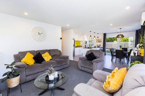 Photo of property in 21 Salisbury Crescent, Wallaceville, Upper Hutt, 5018