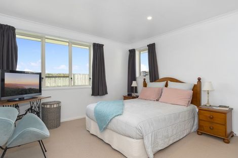 Photo of property in 24 Galloway Crescent, Pyes Pa, Tauranga, 3112