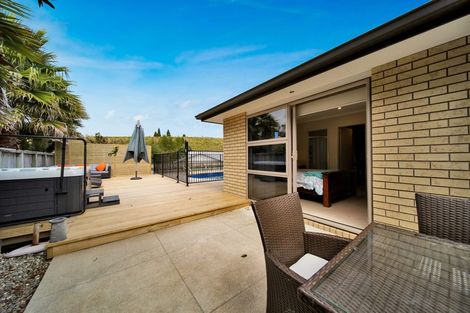 Photo of property in 13b Heta Road, Highlands Park, New Plymouth, 4312