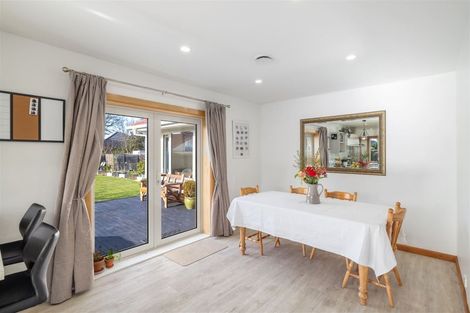 Photo of property in 80 Withells Road, Avonhead, Christchurch, 8042