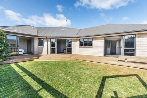 Photo of property in 3 Margaret Place, Waiuku, 2123