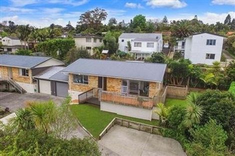 Photo of property in 1/17 Sandiacre Way, Browns Bay, Auckland, 0630
