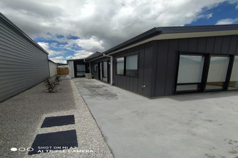 Photo of property in 28 Combat Street, Papakura, 2110