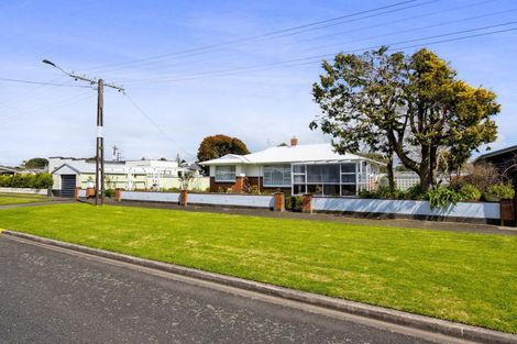 Photo of property in 75 Domett Street, Waitara, 4320