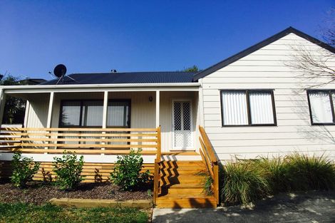 Photo of property in 6 Marendellas Drive, Bucklands Beach, Auckland, 2014