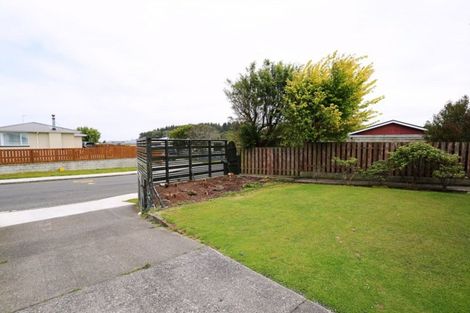 Photo of property in 3 Argyle Street, Kew, Invercargill, 9812