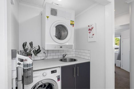 Photo of property in 3b Stirling Grove, Greerton, Tauranga, 3112