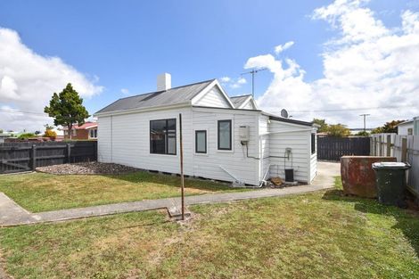 Photo of property in 4 Cross Street, Milton, 9220