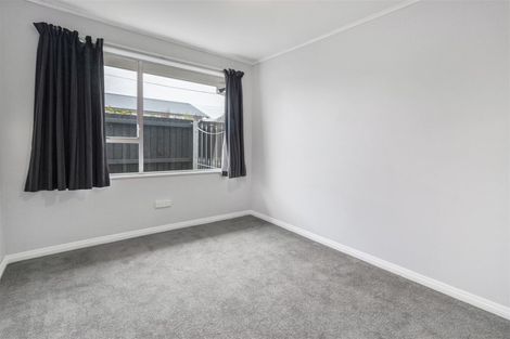 Photo of property in 2/125a Mackenzie Avenue, Woolston, Christchurch, 8023