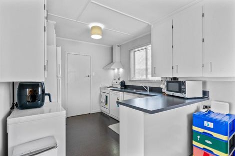 Photo of property in 220 Conyers Street, Strathern, Invercargill, 9812