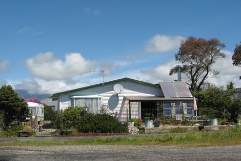 Photo of property in 2 Bright Street, Westport, 7825