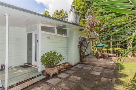 Photo of property in 45 Tane Road, Laingholm, Auckland, 0604