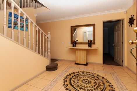 Photo of property in 1/21 The Esplanade, Eastern Beach, Auckland, 2012