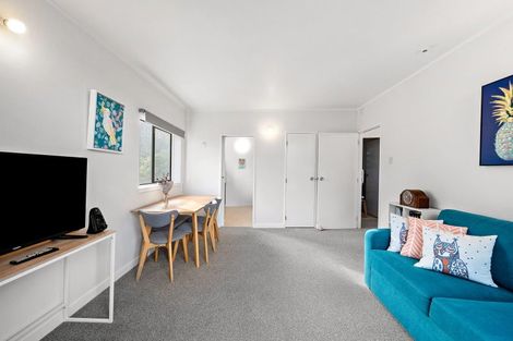 Photo of property in Hobson Court Flats, 19/70 Hobson Street, Thorndon, Wellington, 6011