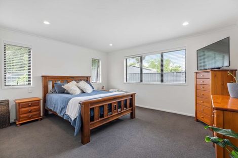 Photo of property in 2 Bayview Drive, Waiuku, 2123