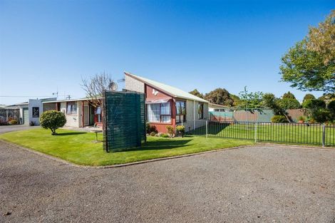 Photo of property in 12b Oxford Street, Marton, 4710