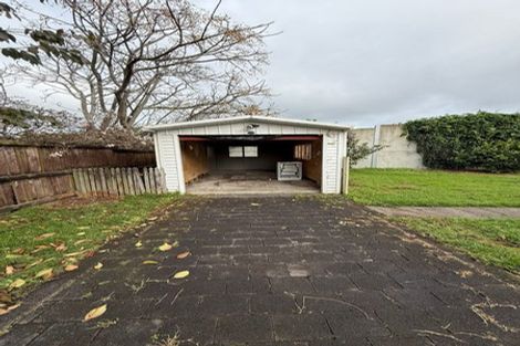Photo of property in 16 Gloaming Place, Conifer Grove, Takanini, 2112