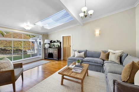 Photo of property in 103 Fulford Street, New Plymouth, 4310