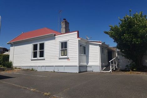 Photo of property in 46 Vivian Street, New Plymouth, 4310