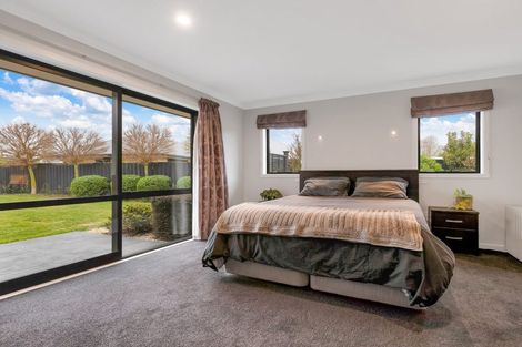 Photo of property in 63 Willowside Place, Amberley, 7410