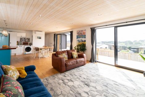 Photo of property in 19 Tunarau Street, Raglan, 3225