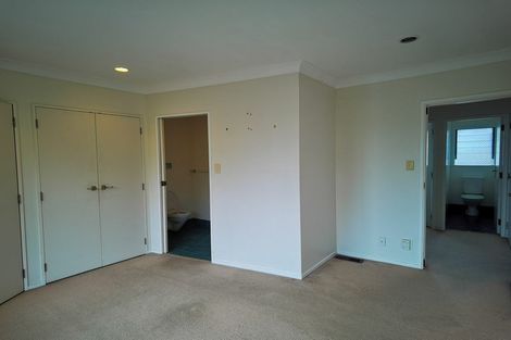 Photo of property in 3 Santa Rosa Terrace, Forrest Hill, Auckland, 0620