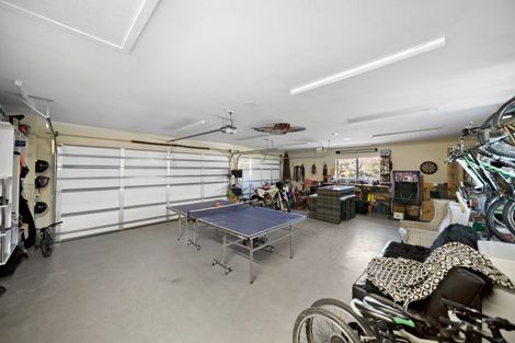 Photo of property in 9 Bridesdale Drive, Lake Hayes, Queenstown, 9304