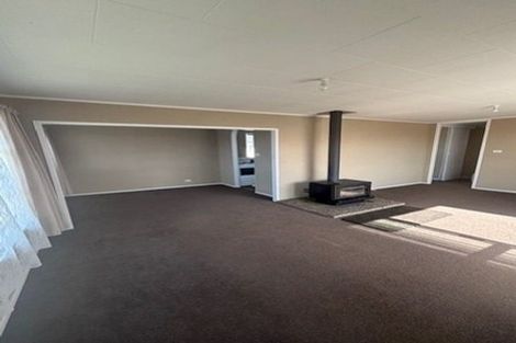 Photo of property in 17 Burns Street, Dannevirke, 4930