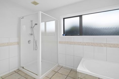 Photo of property in 1/29 Raines Avenue, Forrest Hill, Auckland, 0620