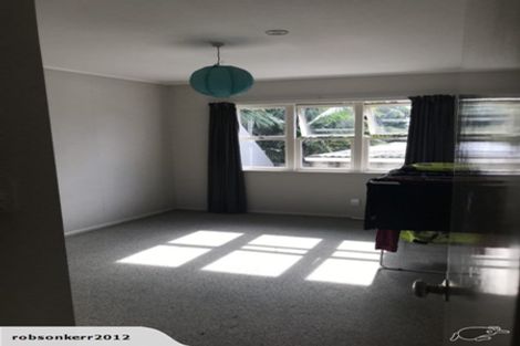 Photo of property in 2/20 Hutchinsons Road, Bucklands Beach, Auckland, 2014