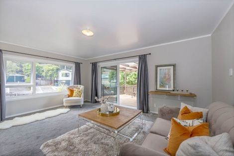 Photo of property in 1/29 Cranston Street, Torbay, Auckland, 0632