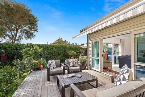 Photo of property in 18 Kensington Drive, Orewa, 0931