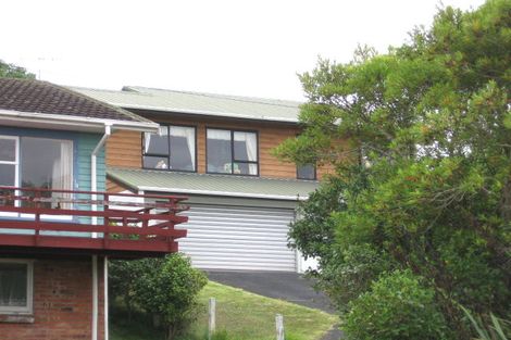 Photo of property in 1/32 Sea Vista Avenue, Beach Haven, Auckland, 0626