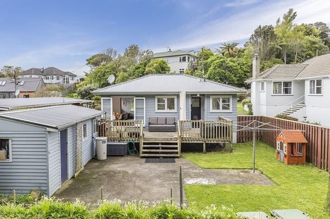 Photo of property in 62 Chester Road, Tawa, Wellington, 5028