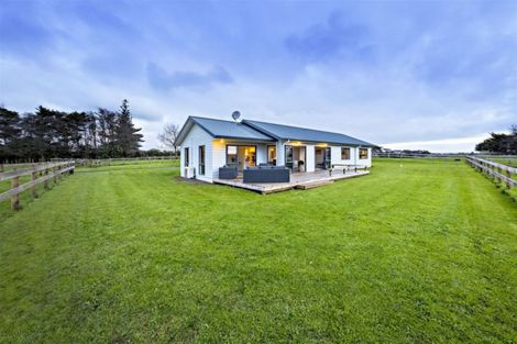Photo of property in 61 Brookside Road, Glenbrook, Waiuku, 2681