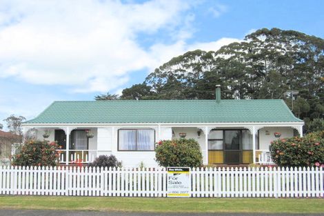 Photo of property in 68 Catherine Crescent, Whitianga, 3510