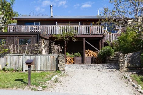 Photo of property in 84 Totara Terrace, Wanaka, 9305