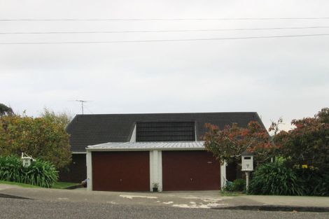 Photo of property in 88 Winara Avenue, Waikanae, 5036