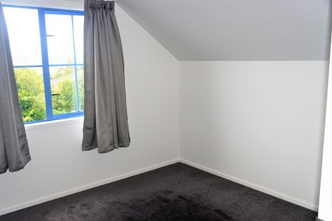Photo of property in 2/19a Heathglen Place, Bayview, Auckland, 0629