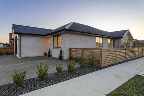 Photo of property in 37 Edlin Lane, Pegasus, 7612