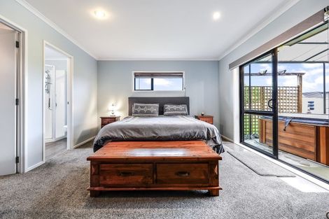 Photo of property in 10 Wakefield Place, Rototuna North, Hamilton, 3210