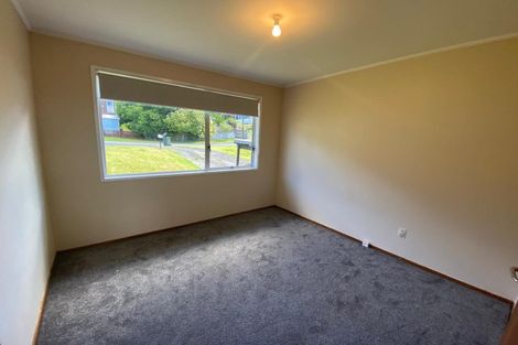 Photo of property in 4 Kilcar Place, Massey, Auckland, 0614